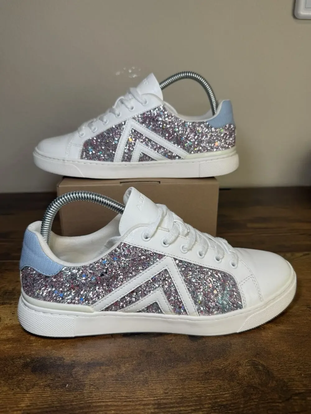 Aldo Fran Women's White & Metallic Multi Sneakers Sz 9